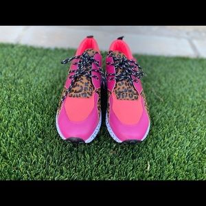 La Sheelah Galaxy-01
Fuchsia leopard print